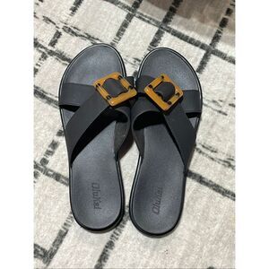 OluKai La'i Slide Sandal Women’s 9